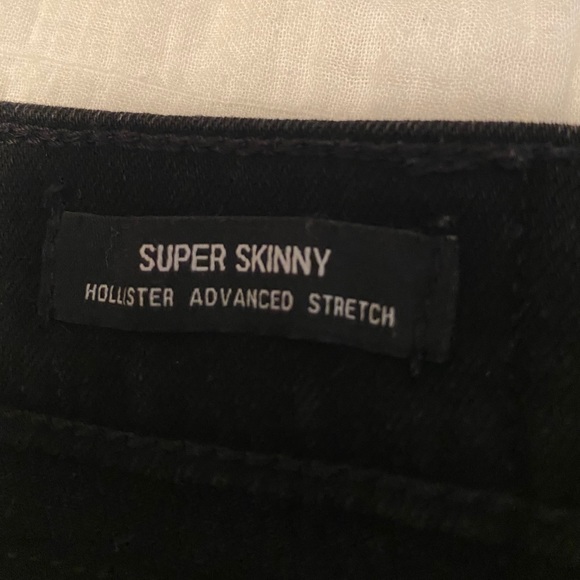 Hollister Super Skinny Black Jeans - Picture 3 of 3